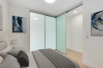564 422 E 3rd Street, North Vancouver, BC