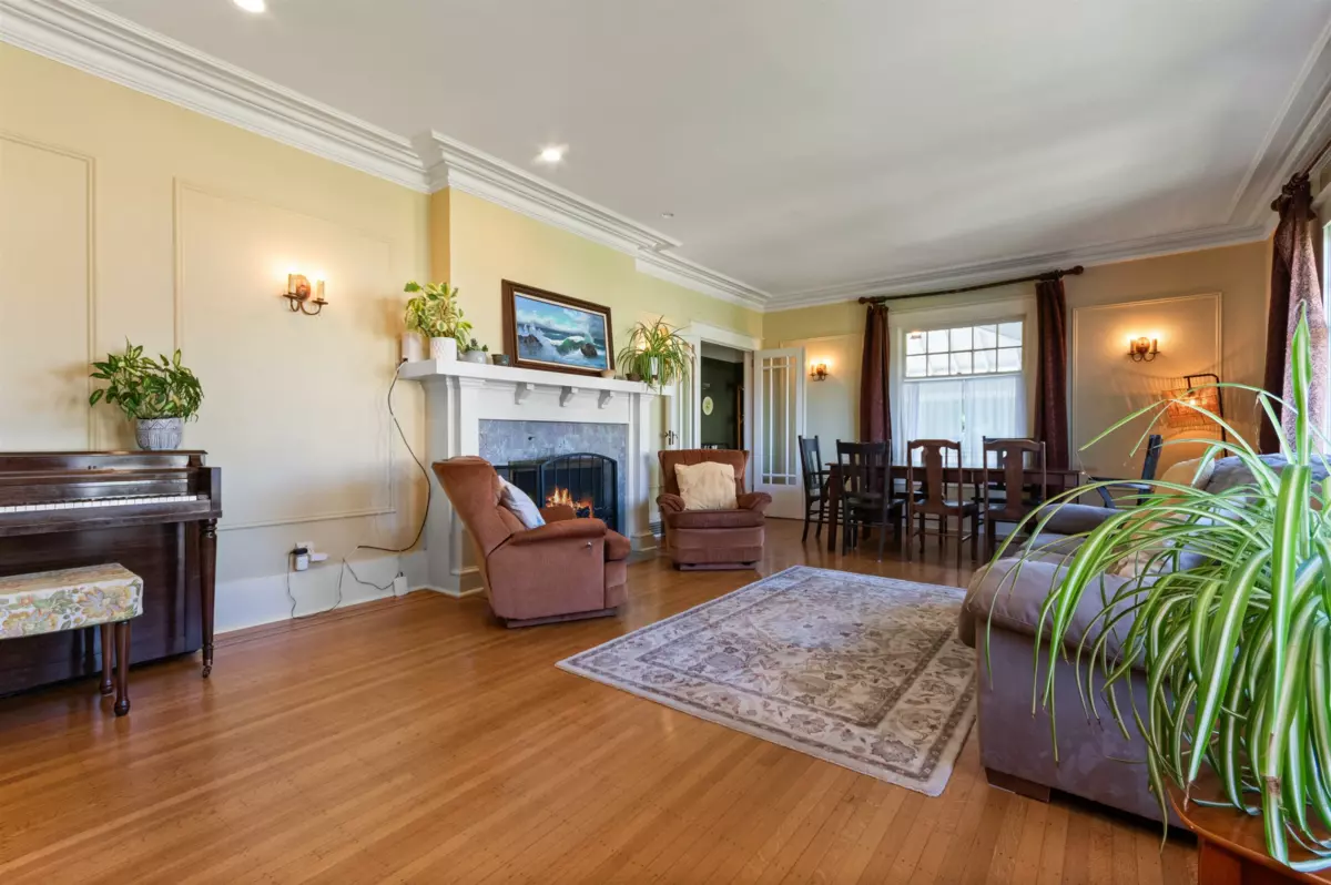 Pantry Photo of 46028 First Avenue, Chilliwack, BC