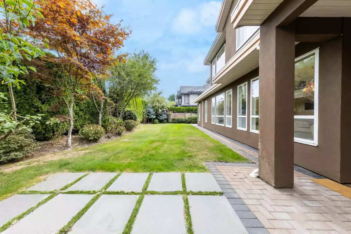 Fitness Center Photo Near 7791 Sunnymede Crescent, Richmond, BC