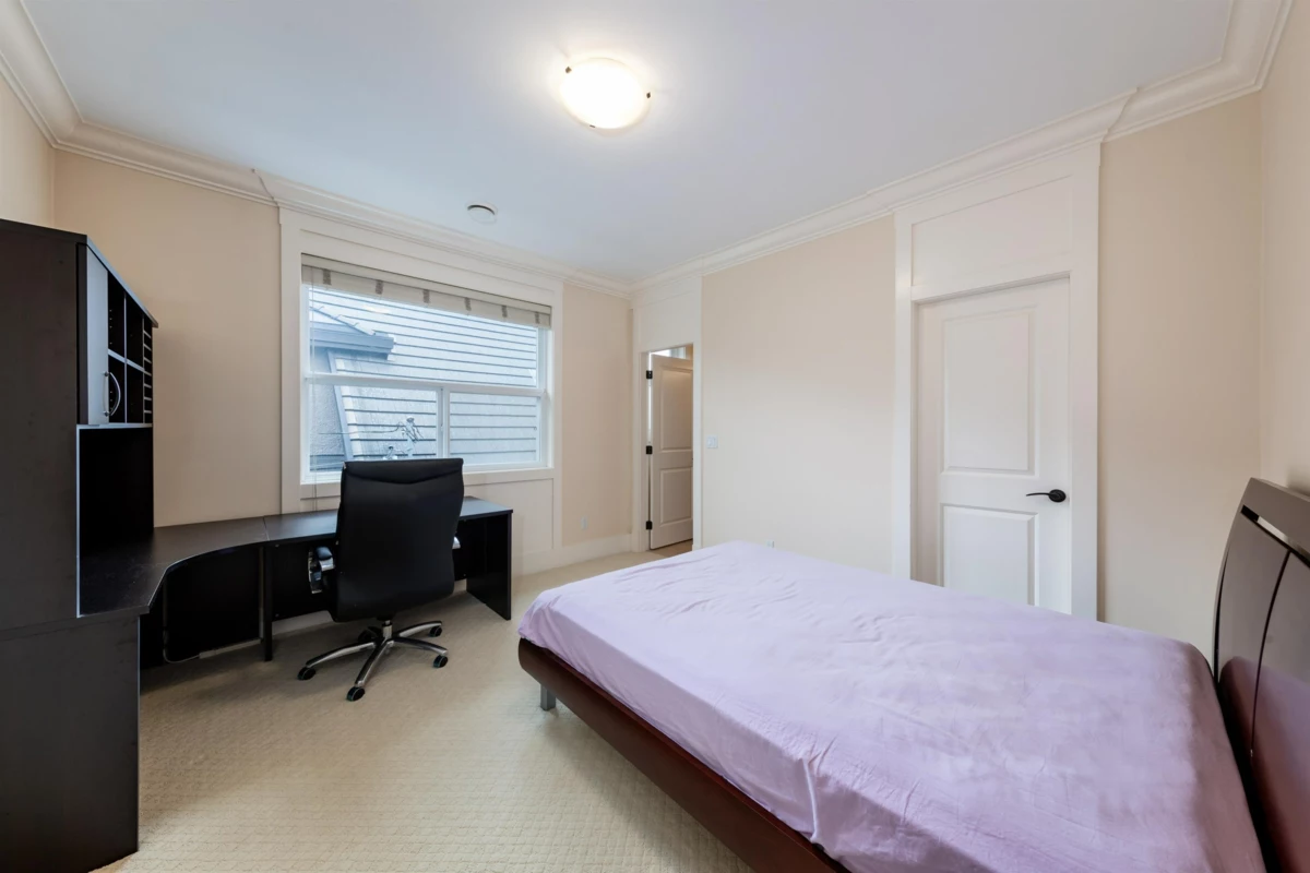 Garden / Landscaping Photo of 7791 Sunnymede Crescent, Richmond, BC