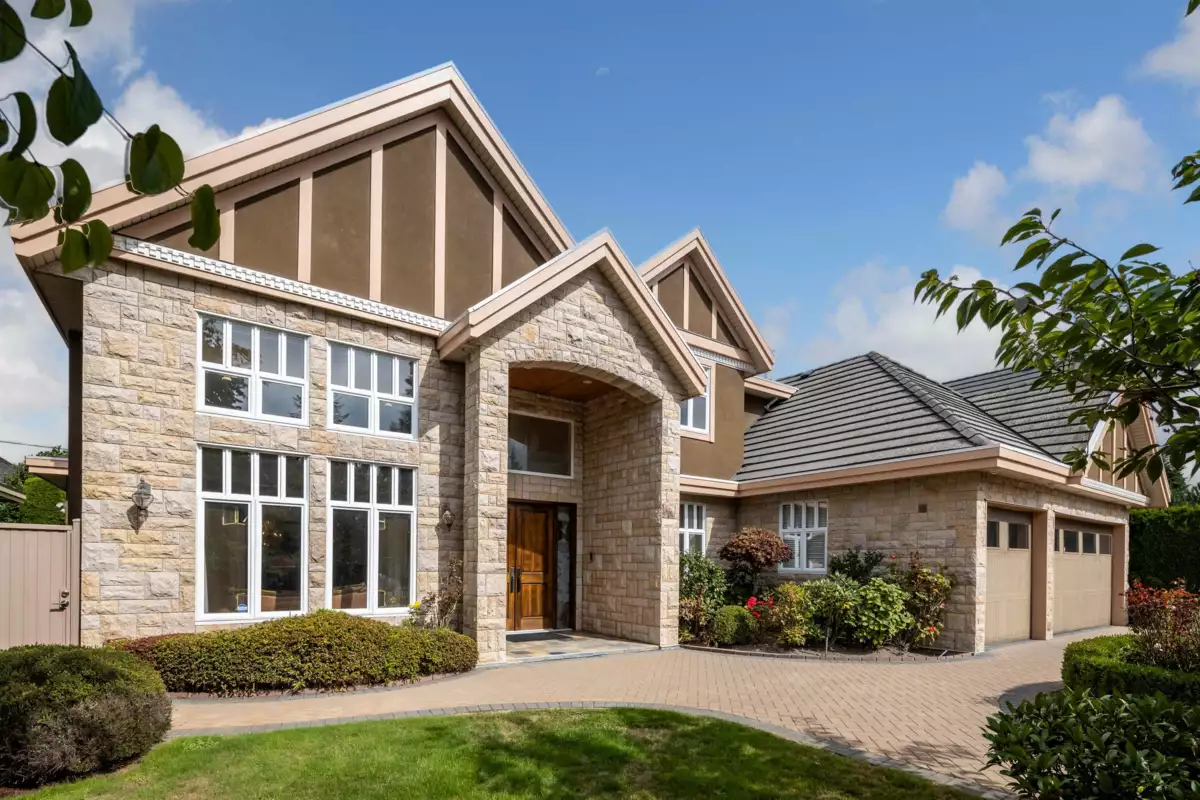 Living Room Photo of 7791 Sunnymede Crescent, Richmond, BC