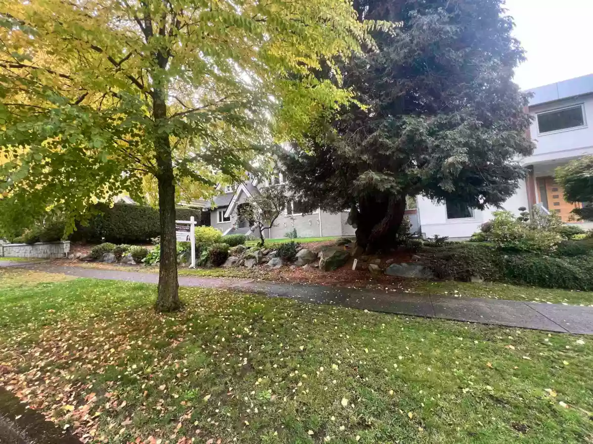 Dining Area Photo of 5870 Cartier Street, Vancouver, BC