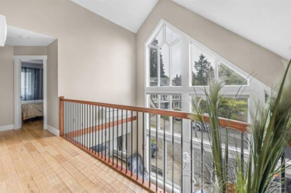 Breakfast Nook Photo of 13848 116 Avenue, Surrey, BC