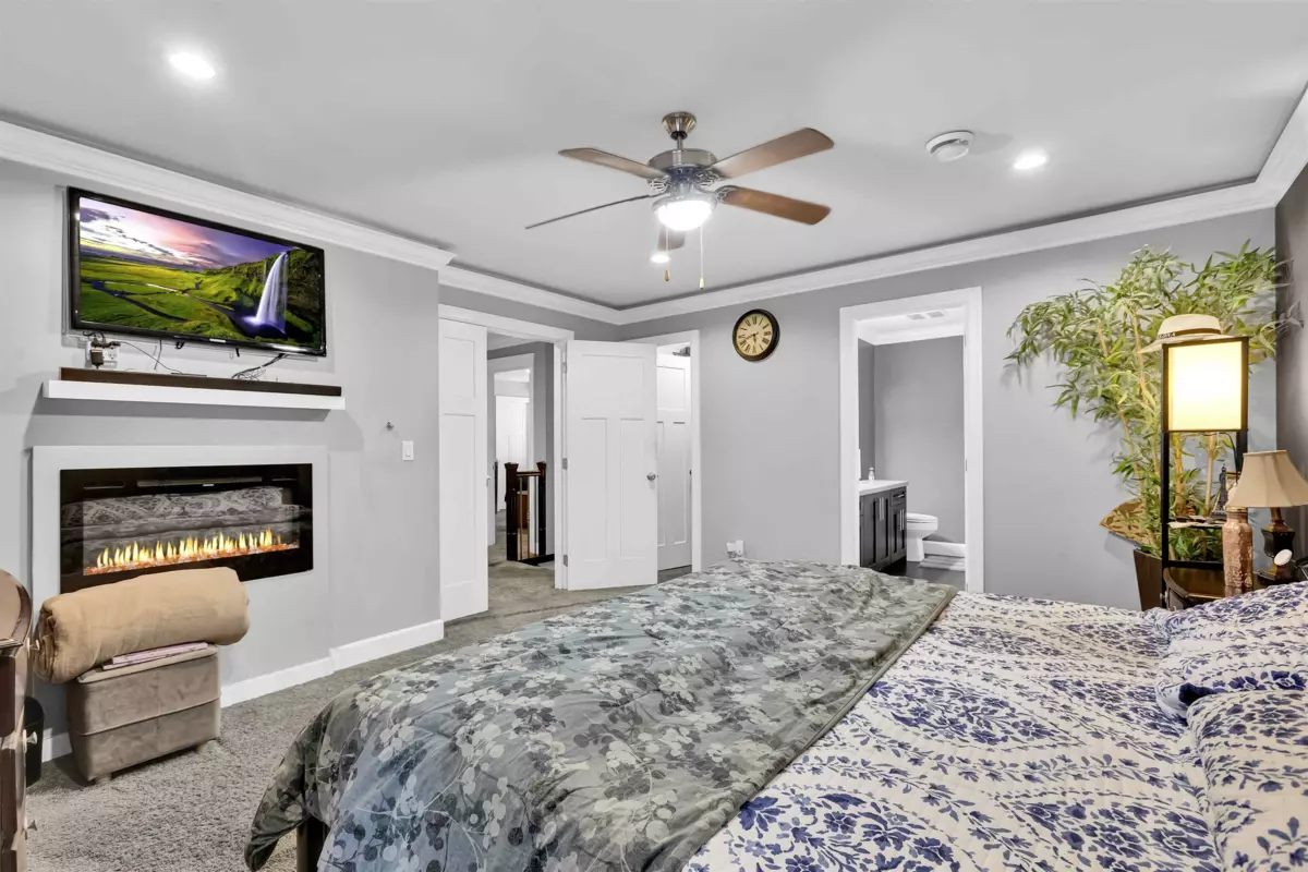 Loft / Bonus Room Photo of 13138 58a Avenue, Surrey, BC