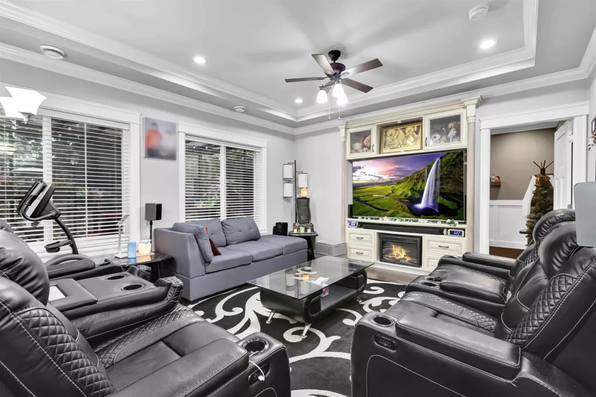 Pantry Photo of 13138 58a Avenue, Surrey, BC