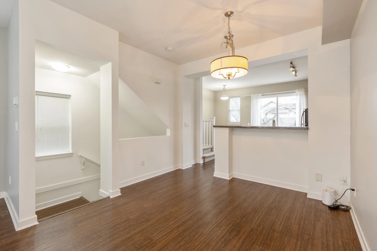 Kitchen Photo of 30 7155 189 Street, Surrey, BC