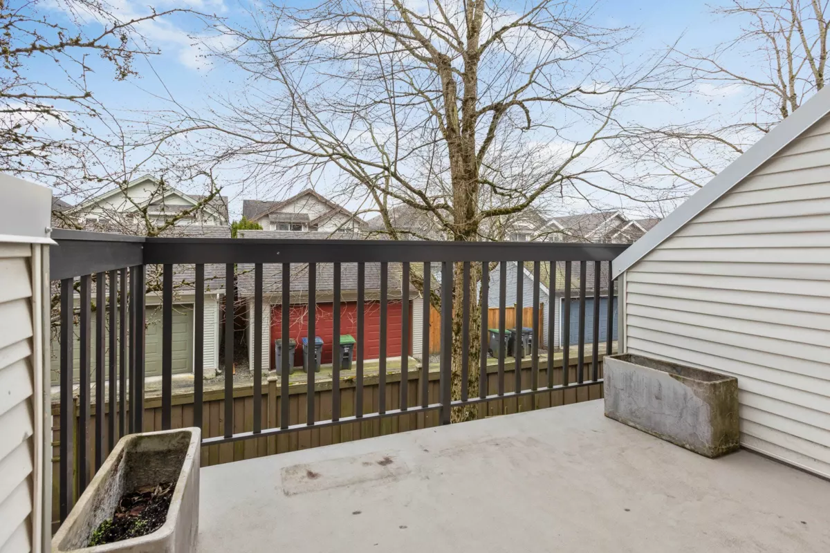 Walk-In Closet Photo of 30 7155 189 Street, Surrey, BC