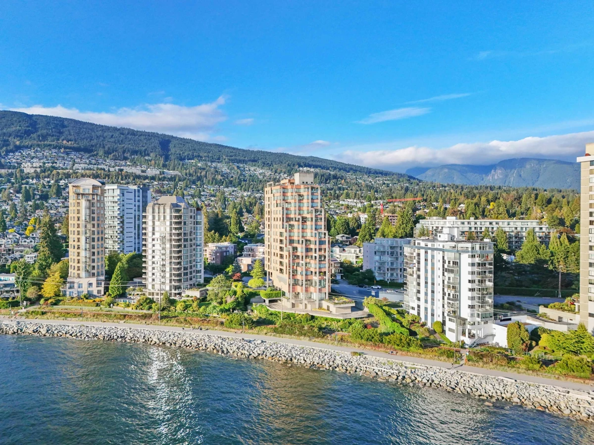 Community Amenities Photo (Clubhouse) of 11 2250 Bellevue Avenue, West Vancouver, BC