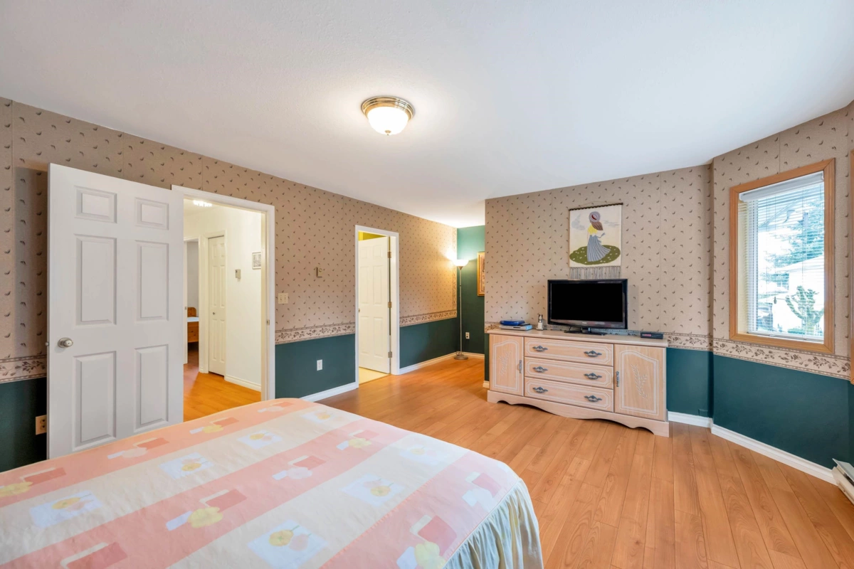 Backyard Photo of 602 8260 162a Street, Surrey, BC