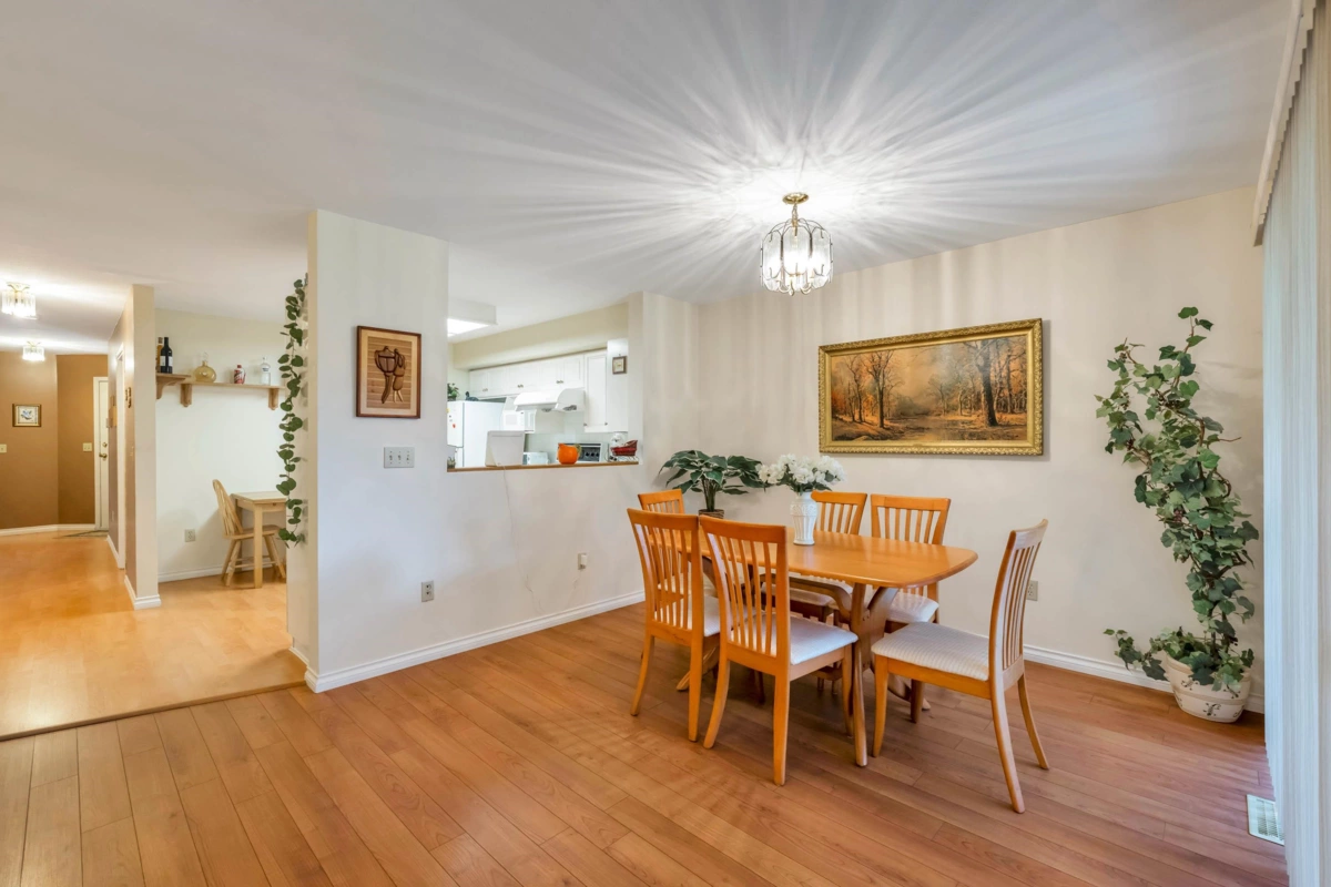 Breakfast Nook Photo of 602 8260 162a Street, Surrey, BC