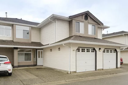 602 8260 162a Street, Surrey, BC, Fleetwood Tynehead — 4 bed townhouse for sale