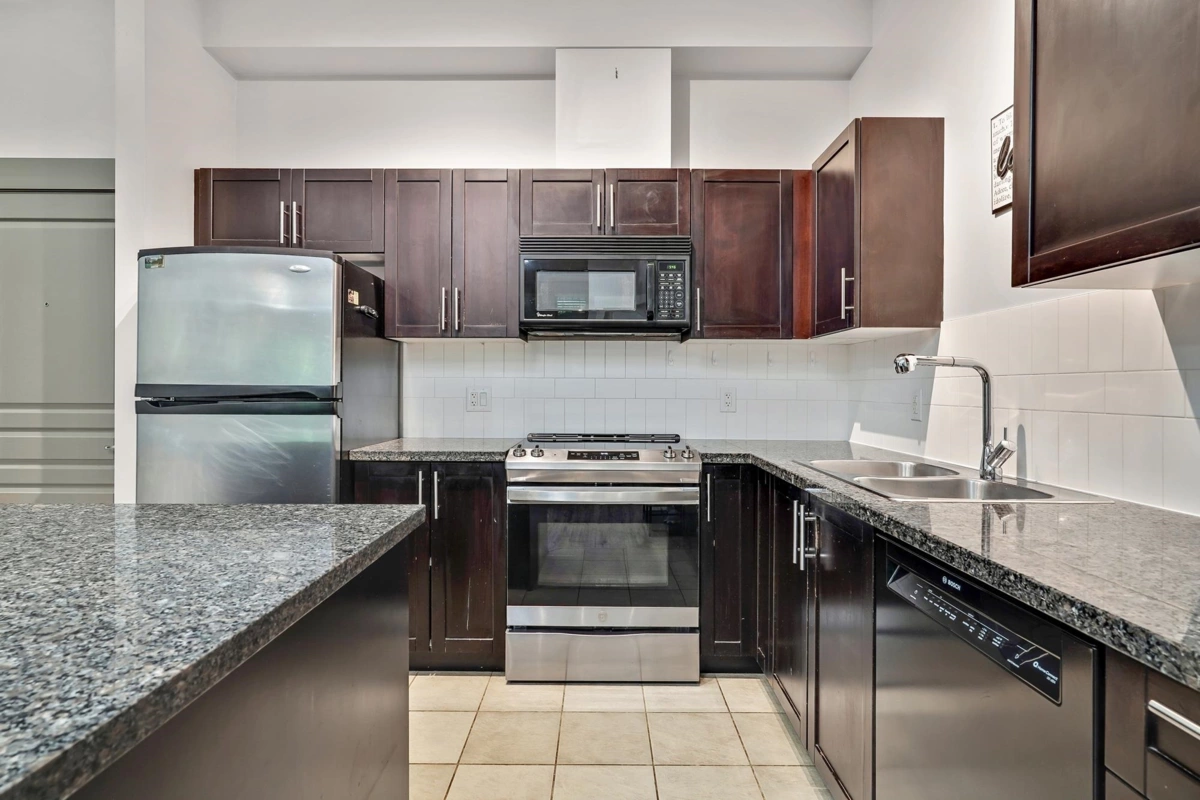 Kitchen Island Photo of 102 12283 224 Street, Maple Ridge, BC