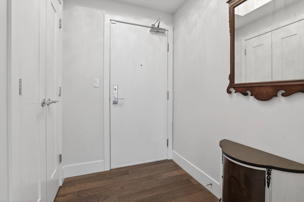 Basement Recreation Room Photo of 103 1501 Vidal Street, White Rock, BC