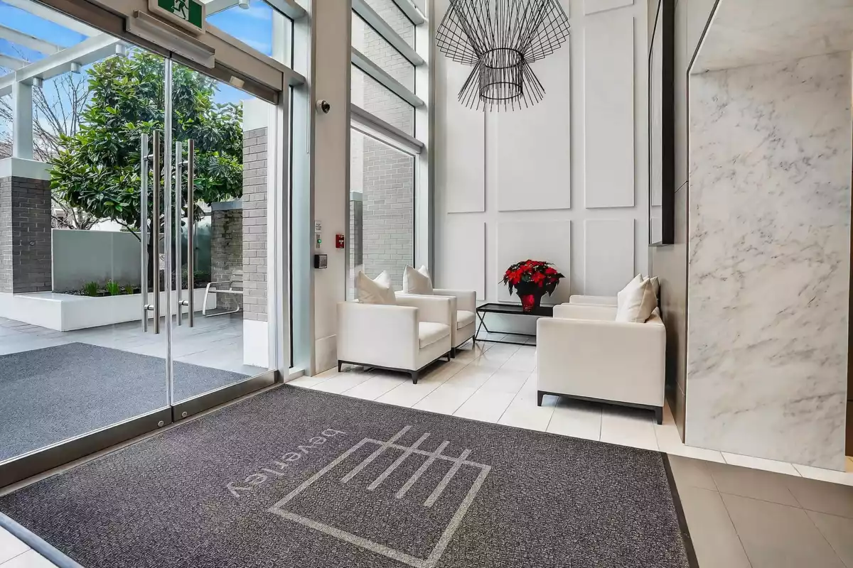 Hallway Photo of 103 1501 Vidal Street, White Rock, BC