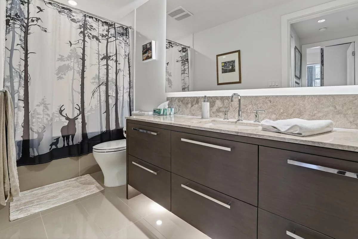 Office / Den Photo of 103 1501 Vidal Street, White Rock, BC