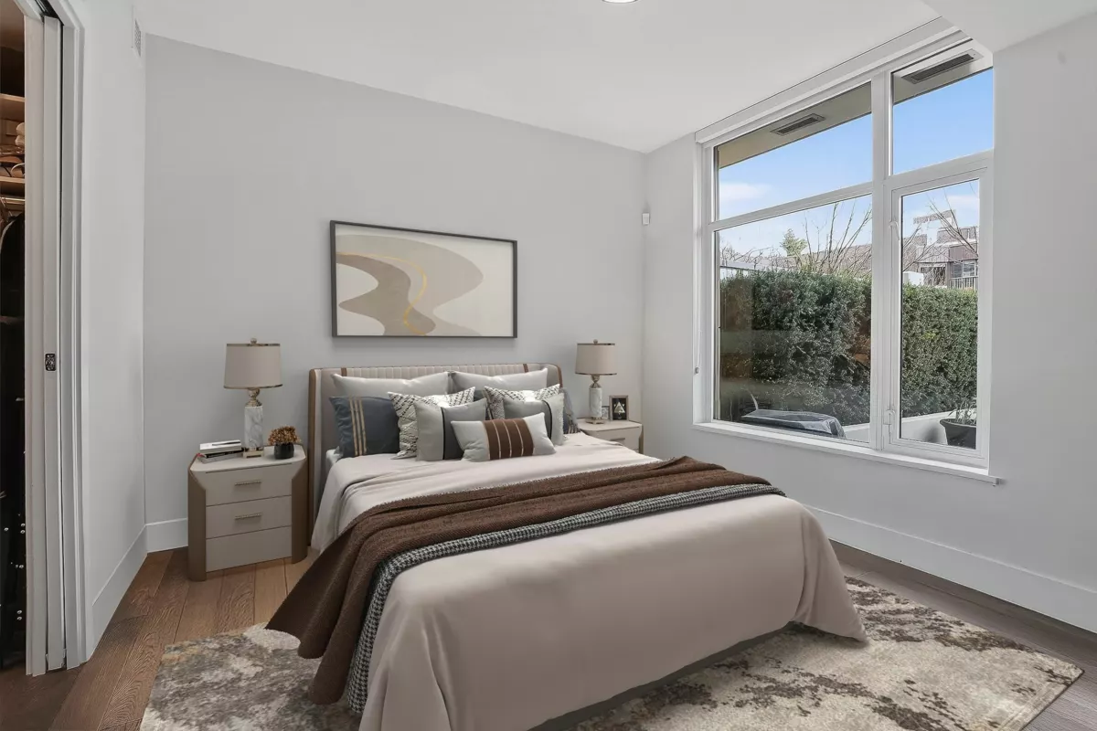 Primary Bathroom Photo of 103 1501 Vidal Street, White Rock, BC