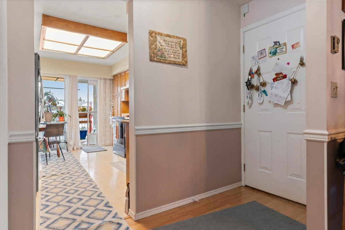 Family Room Photo of 256 32691 Garibaldi Drive, Abbotsford, BC