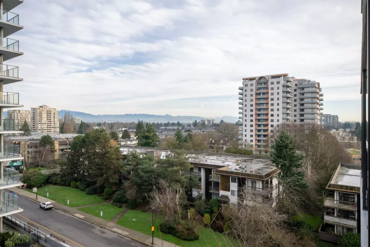 Basement Recreation Room Photo of 808 6633 Buswell Street, Richmond, BC