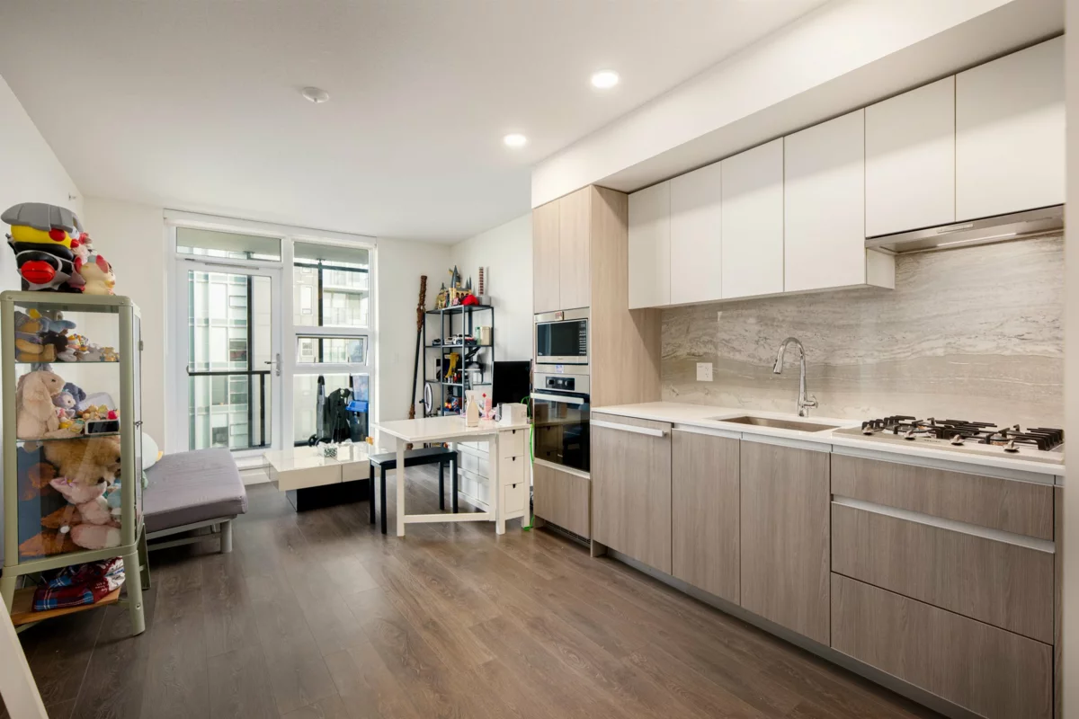 Dining Area Photo of 808 6633 Buswell Street, Richmond, BC