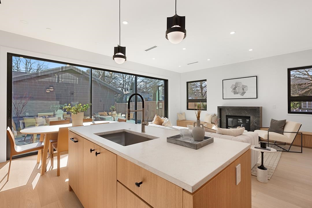 Bedroom 3 Photo of 3742 Yukon Street, Vancouver, BC