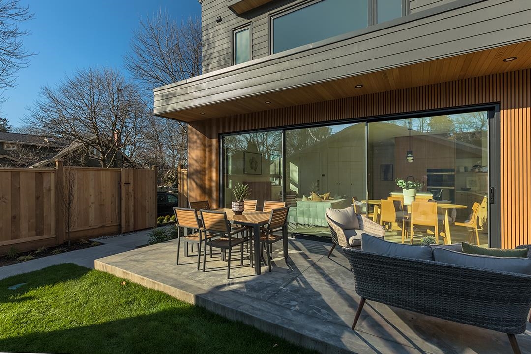 Family Room Photo of 3742 Yukon Street, Vancouver, BC