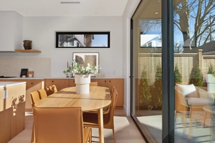 Breakfast Nook Photo of 3742 Yukon Street, Vancouver, BC
