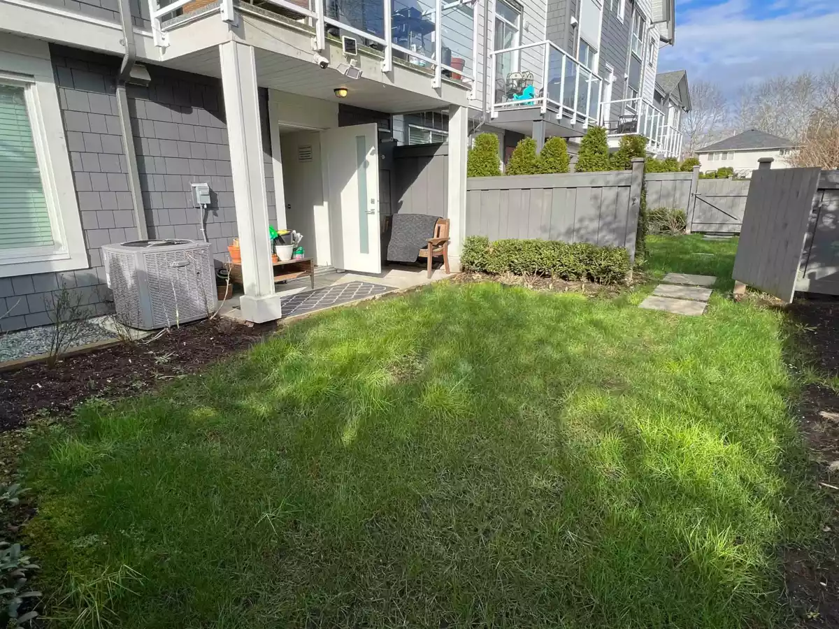 Bedroom 4 Photo of 18 23785 Dewdney Trunk Road, Maple Ridge, BC