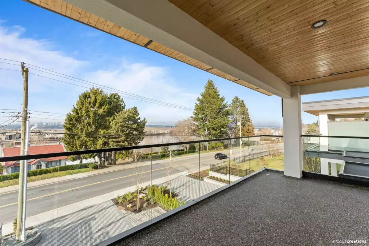 Family Room Photo of 10630 River Road, Delta, BC