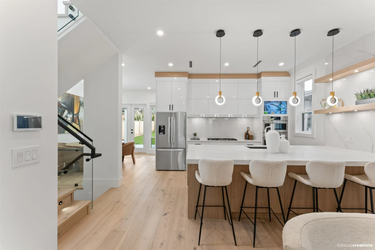 Guest Bathroom Photo of 10630 River Road, Delta, BC