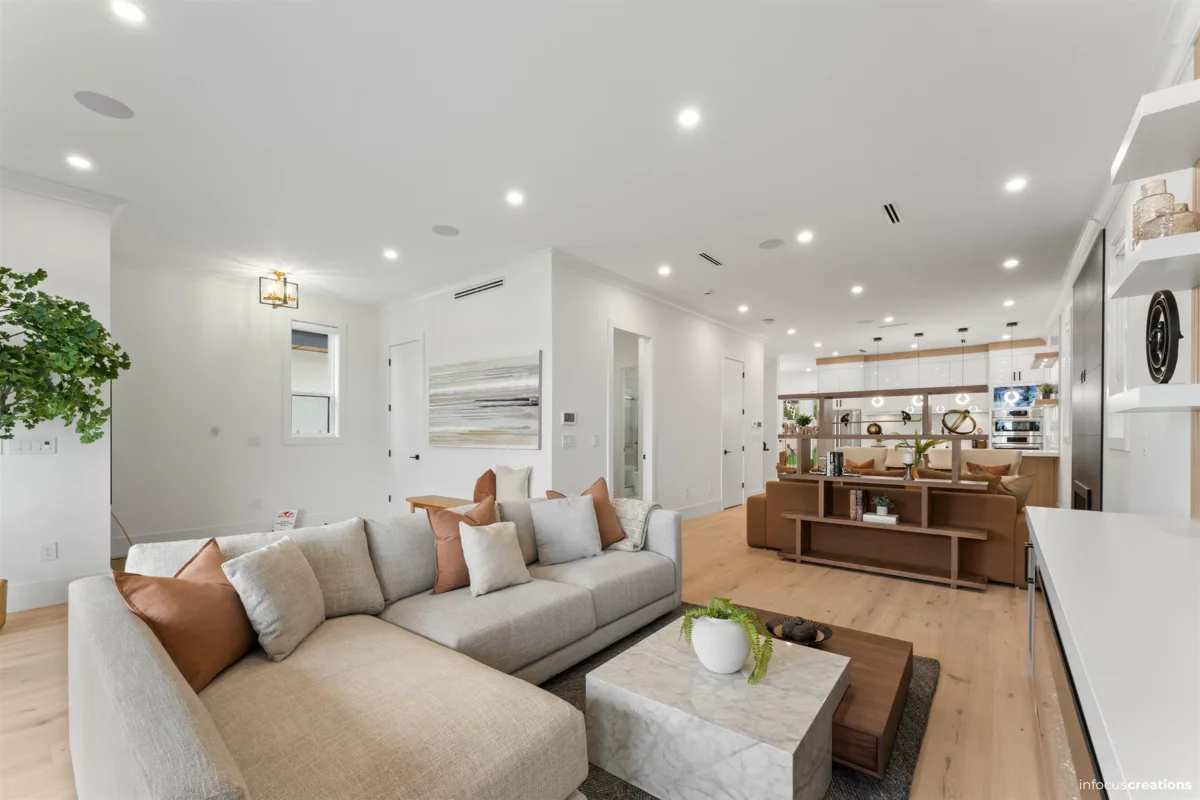 Walk-In Closet Photo of 10630 River Road, Delta, BC