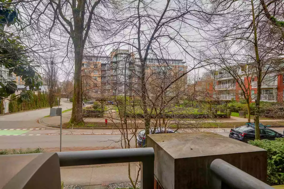 Guest Bathroom Photo of 206 2137 W 10th Avenue, Vancouver, BC