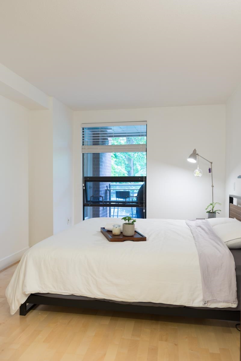 Kitchen Island Photo of 206 2137 W 10th Avenue, Vancouver, BC