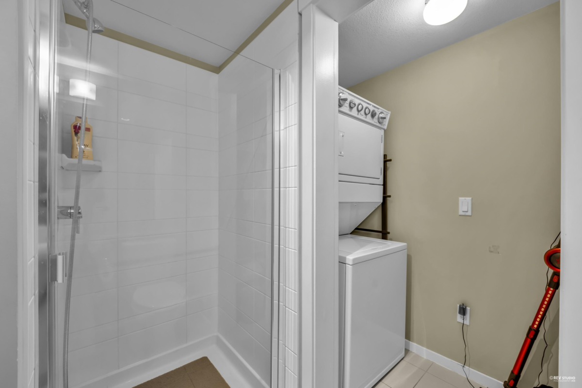 Loft / Bonus Room Photo of 310 3156 Dayanee Springs Boulevard, Coquitlam, BC