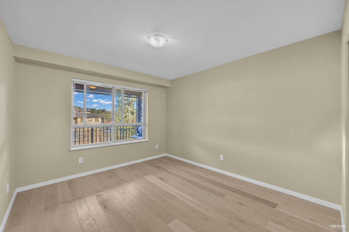 Powder Room Photo of 310 3156 Dayanee Springs Boulevard, Coquitlam, BC