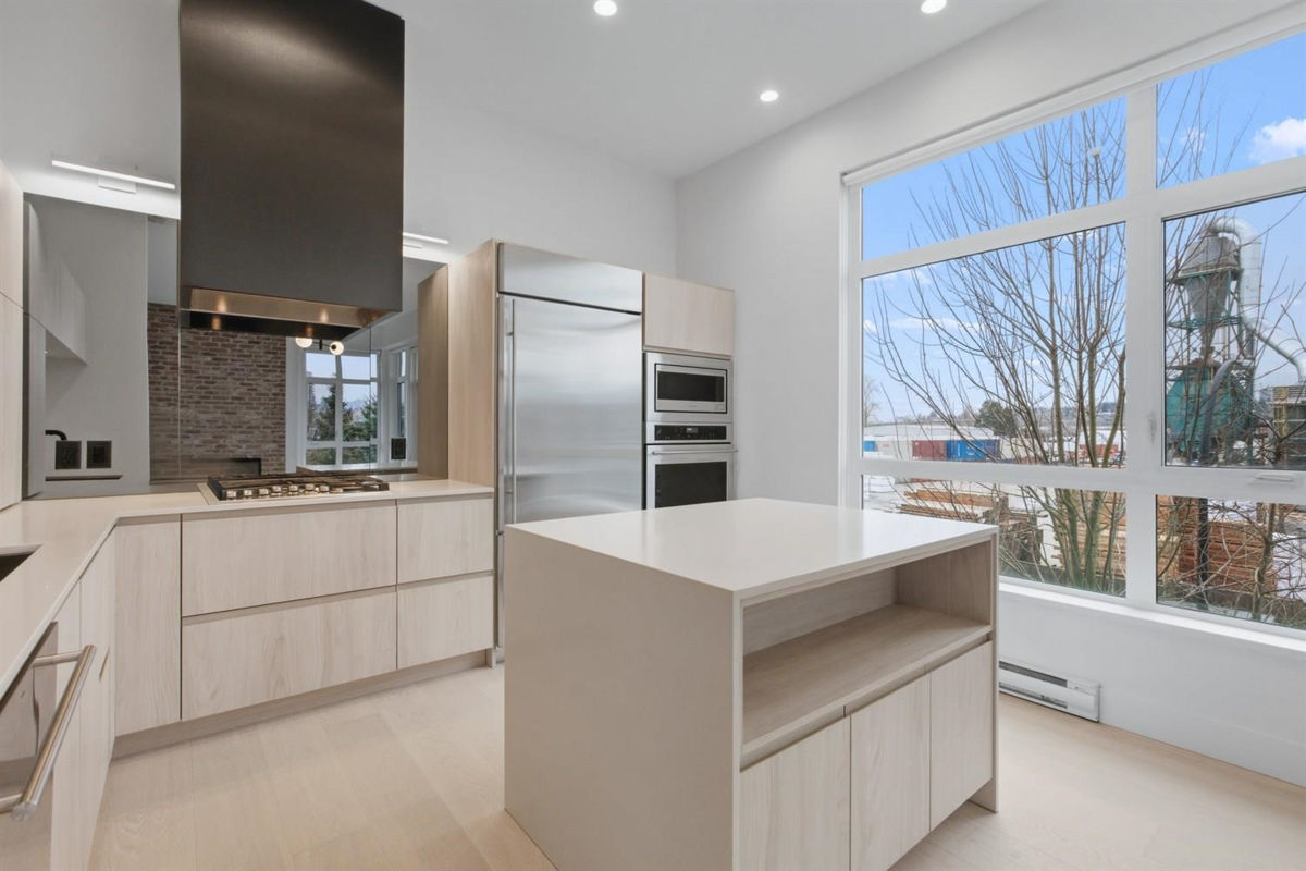 Family Room Photo of 205 300 Salter Street, New Westminster, BC