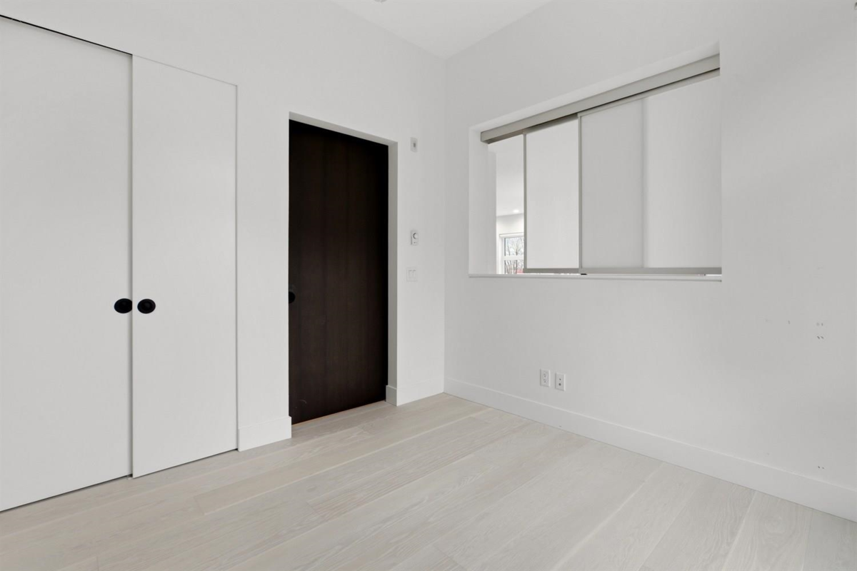 Powder Room Photo of 205 300 Salter Street, New Westminster, BC