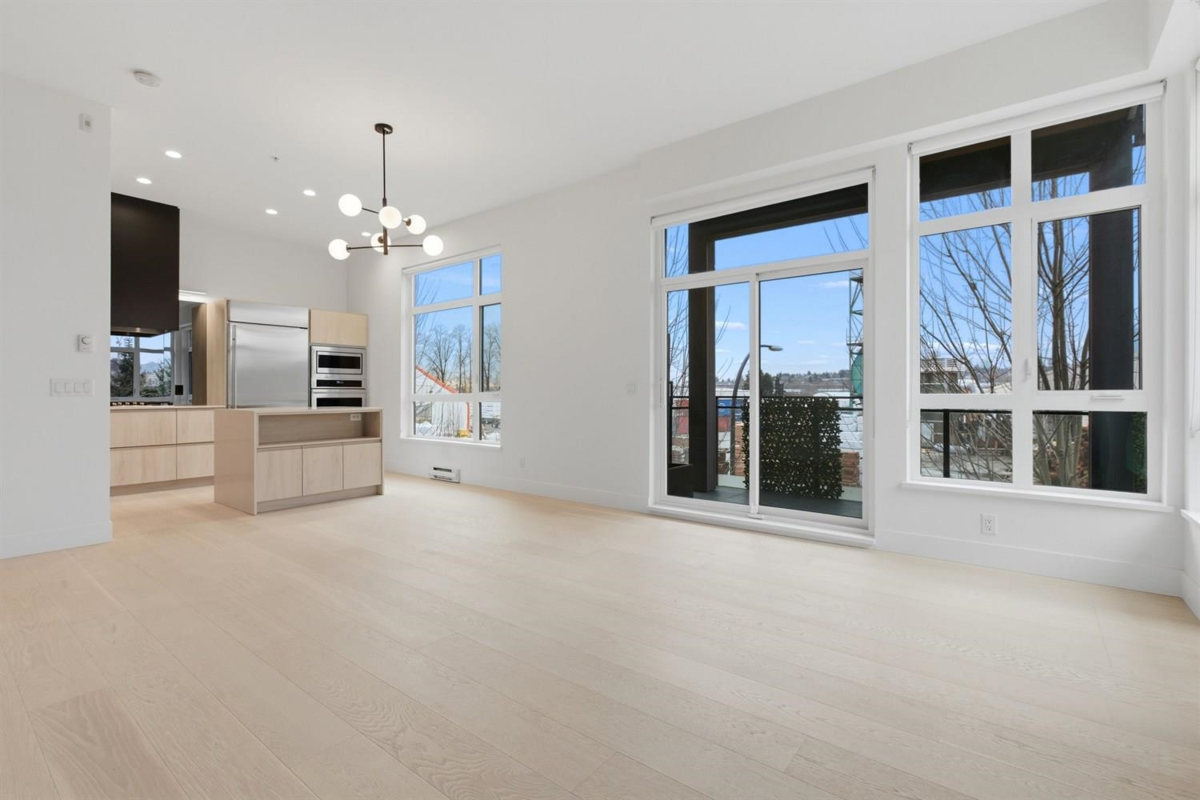 Primary Bathroom Photo of 205 300 Salter Street, New Westminster, BC