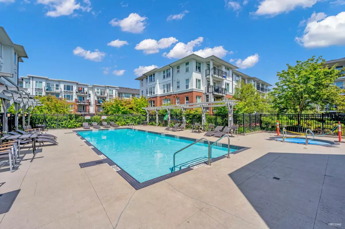 Entry Foyer Photo of 413 9388 Mckim Way, Richmond, BC