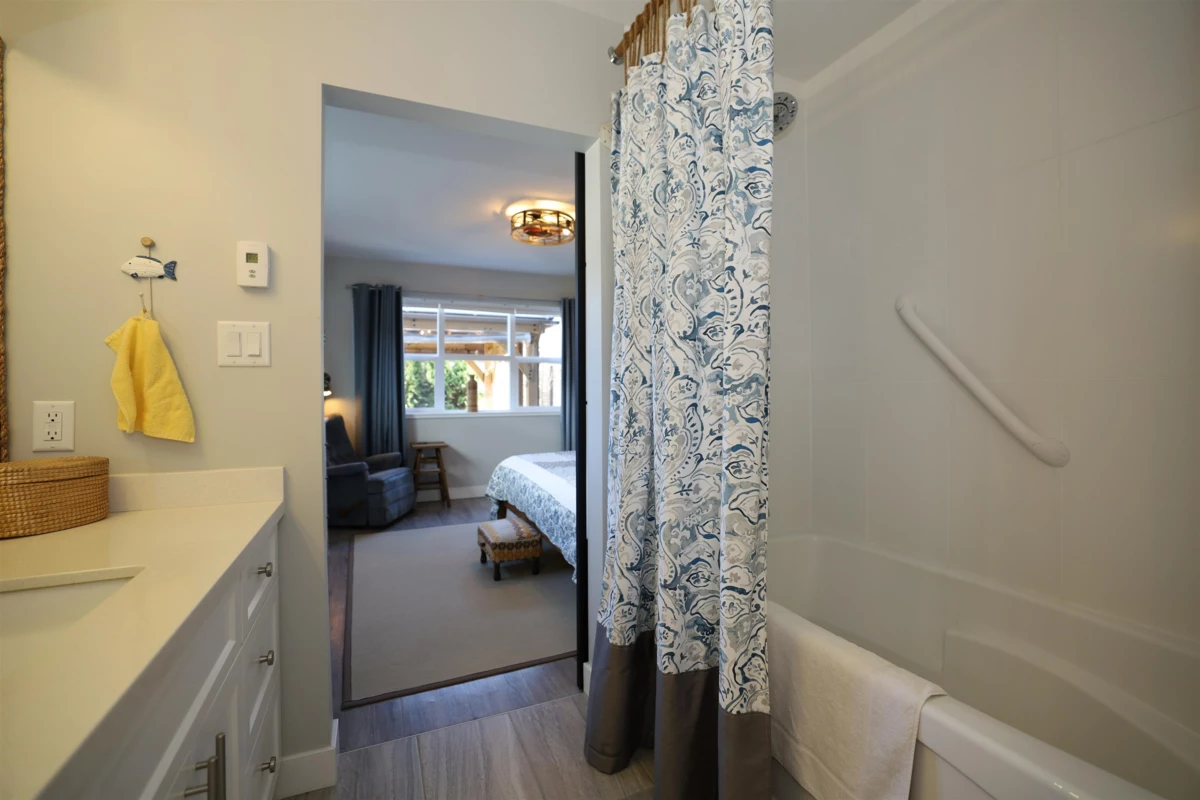 Outdoor Deck Photo of 766 Cooper Lane, Gibsons, BC