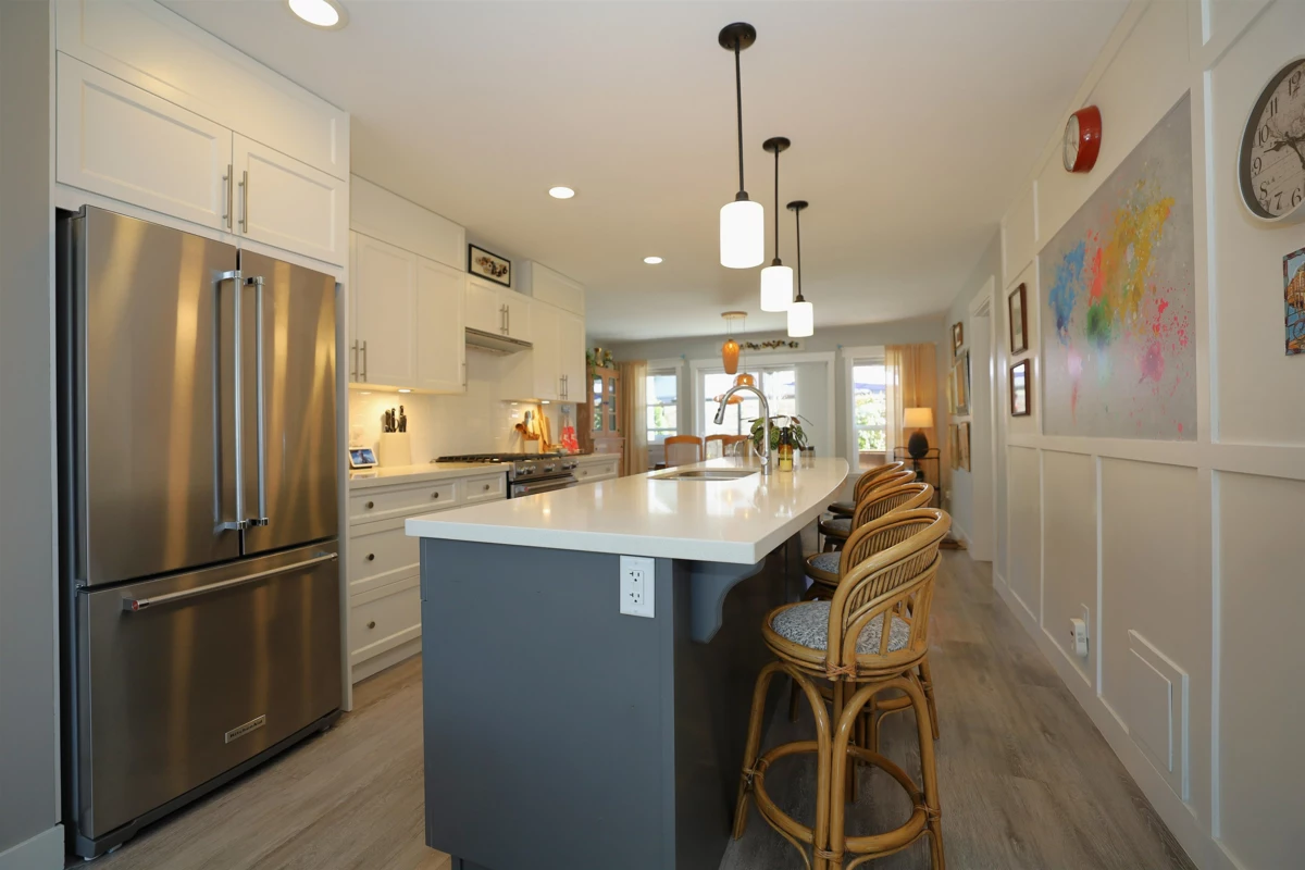 Walk-In Closet Photo of 766 Cooper Lane, Gibsons, BC