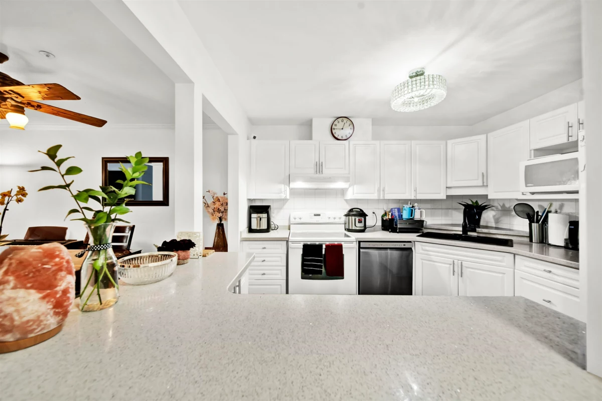 Family Room Photo of 215 9626 148 Street, Surrey, BC