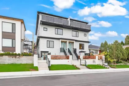 4 4855 Venables Street, Burnaby, BC