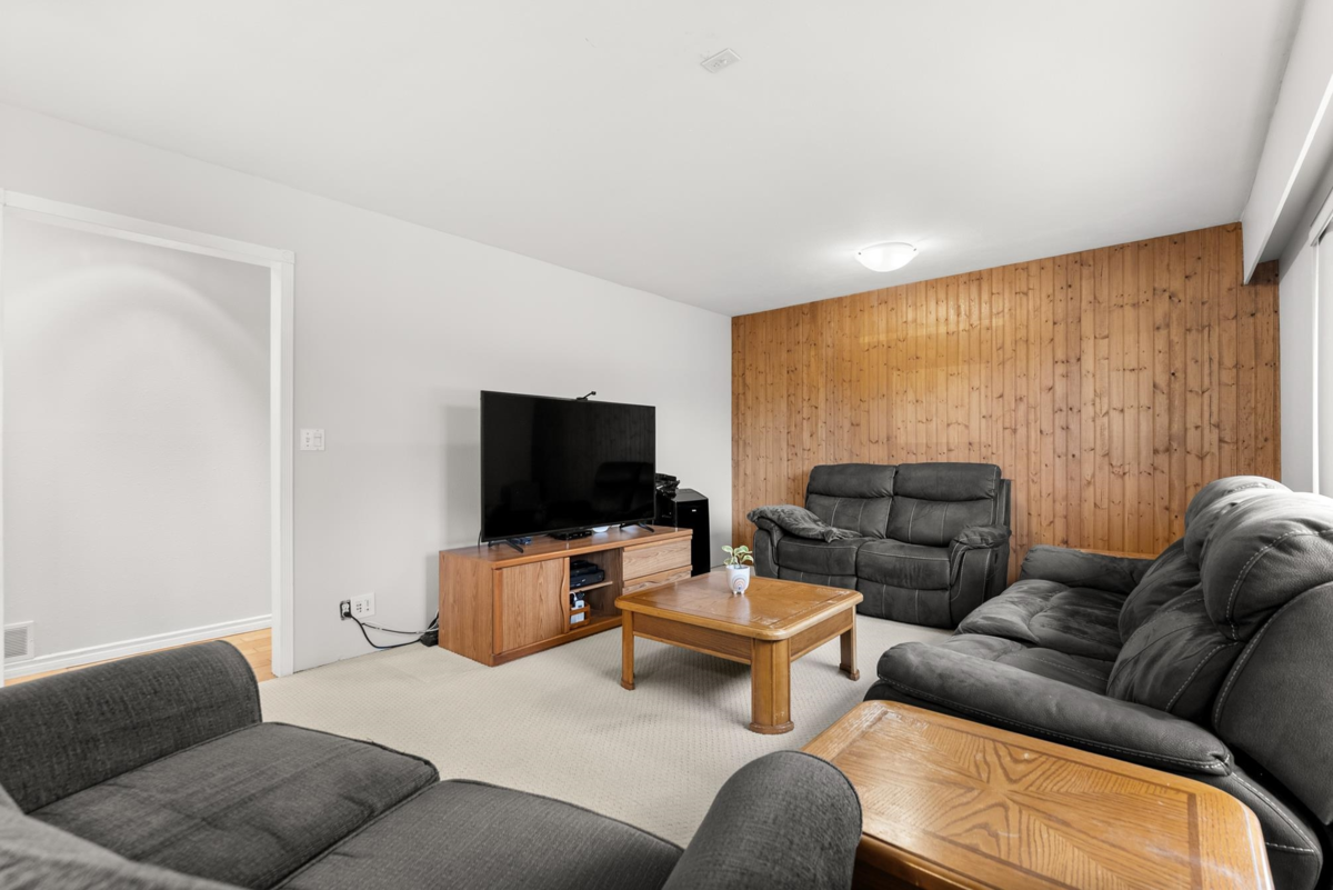 Breakfast Nook Photo of 10580 Rosebrook Road, Richmond, BC