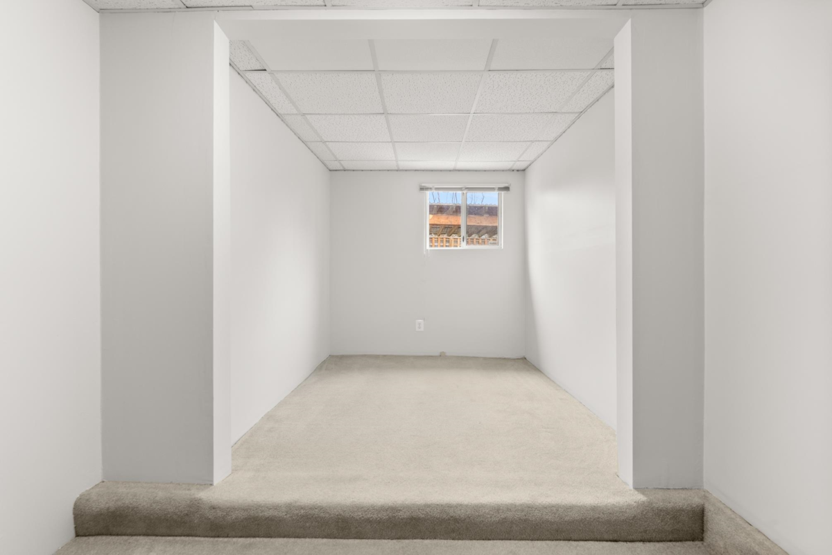 Entry Foyer Photo of 10580 Rosebrook Road, Richmond, BC