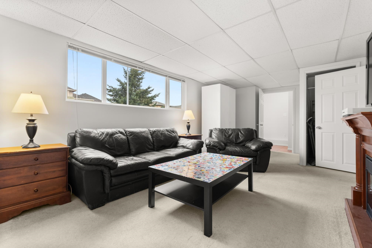 Guest Bathroom Photo of 10580 Rosebrook Road, Richmond, BC