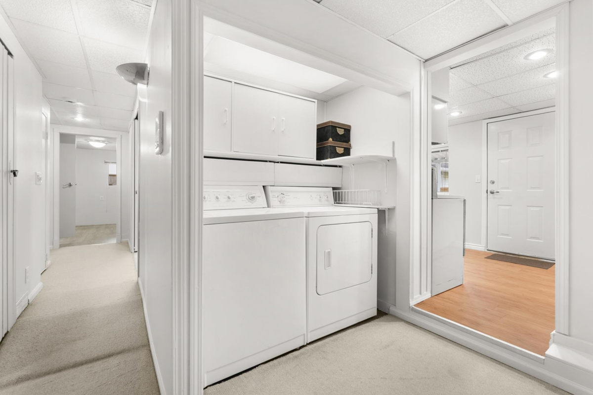 Mudroom Photo of 10580 Rosebrook Road, Richmond, BC