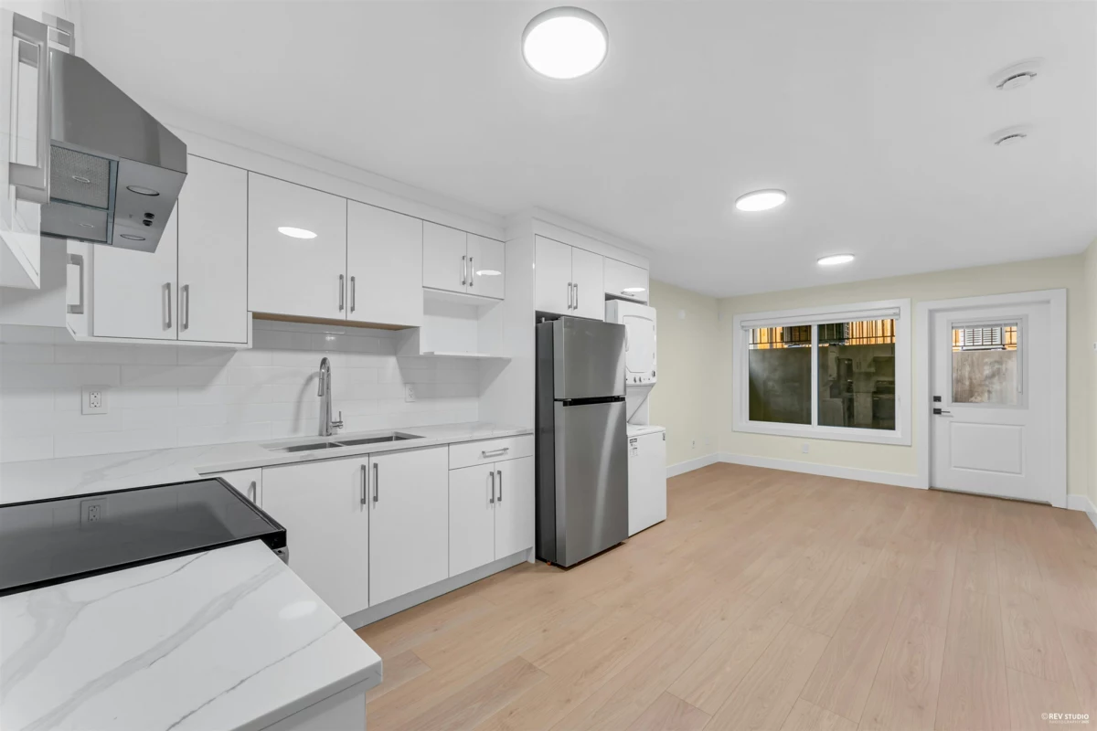 Guest Bathroom Photo of 11741 80 Avenue, Delta, BC