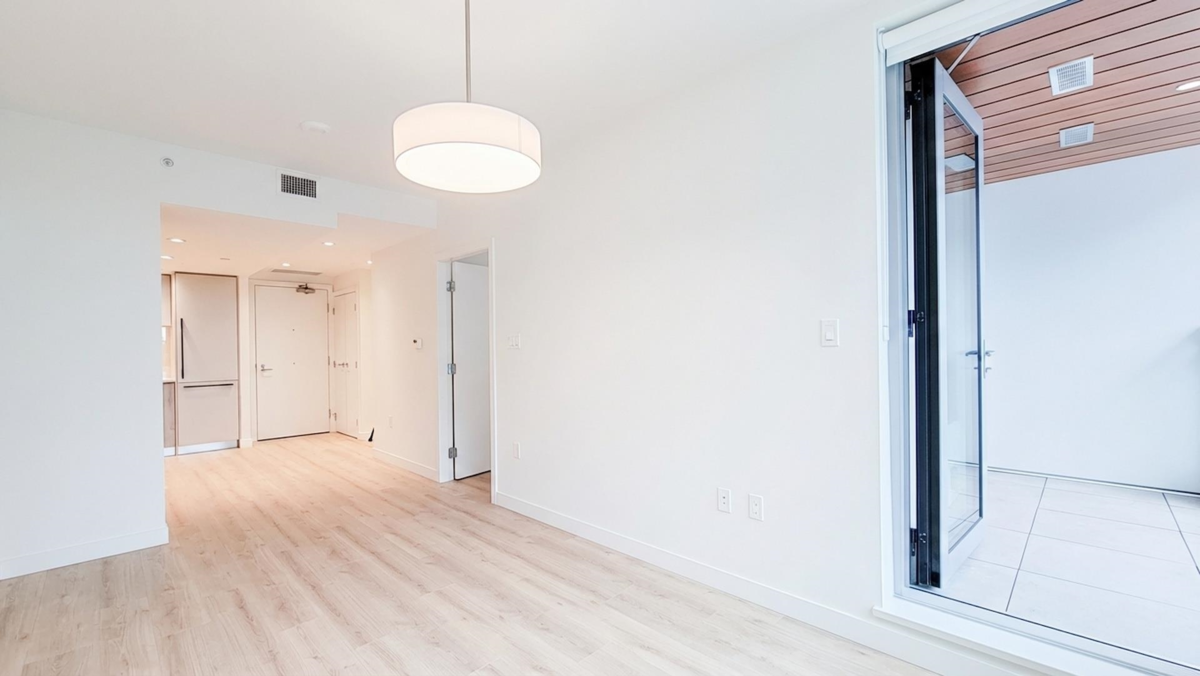 Backyard Photo of 327 755 Harbourside Drive, North Vancouver, BC