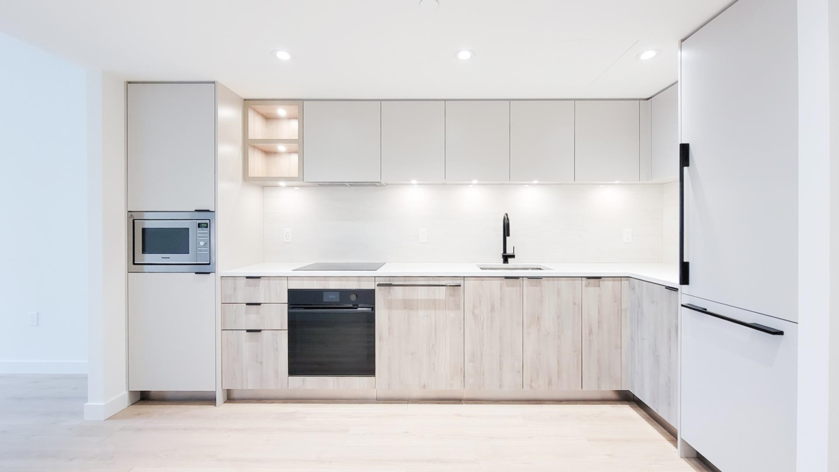 Breakfast Nook Photo of 327 755 Harbourside Drive, North Vancouver, BC