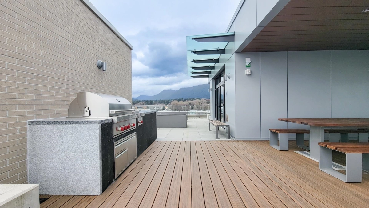 Loft / Bonus Room Photo of 327 755 Harbourside Drive, North Vancouver, BC